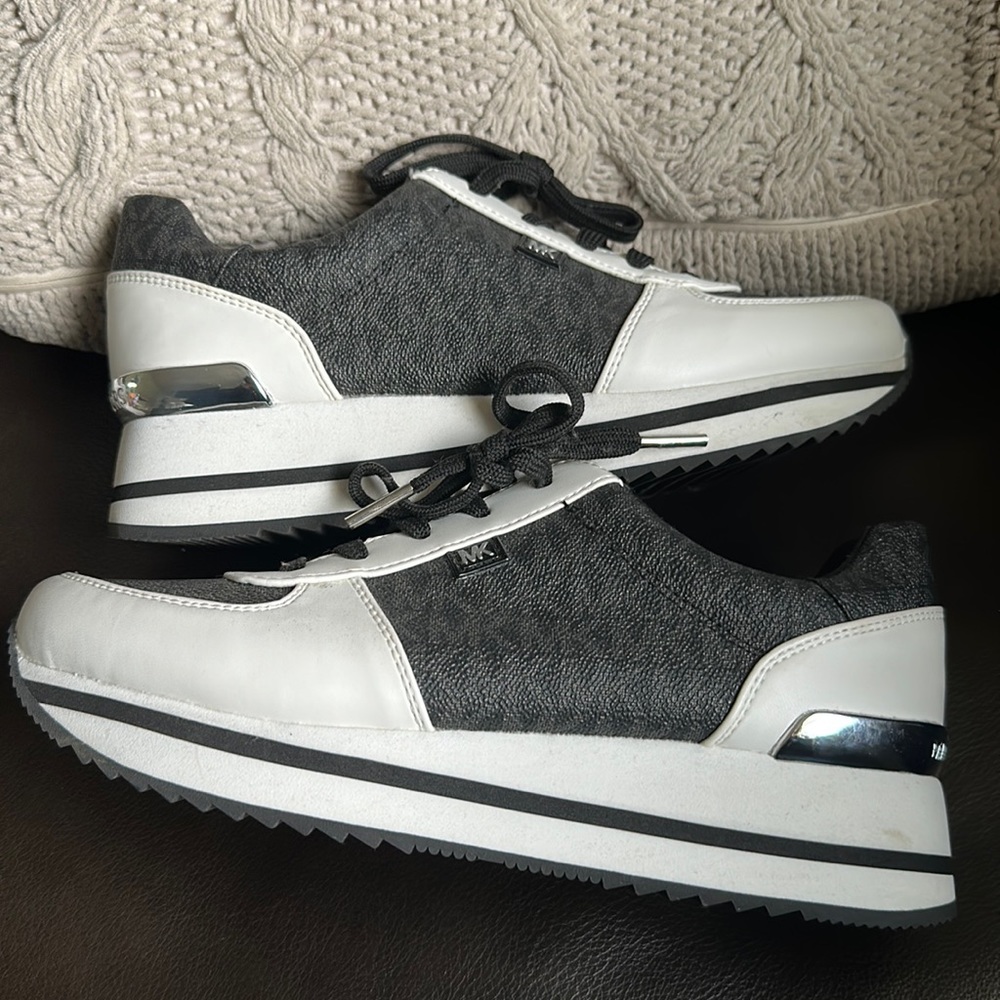 Michael Kors Womens Trainers - Black & White